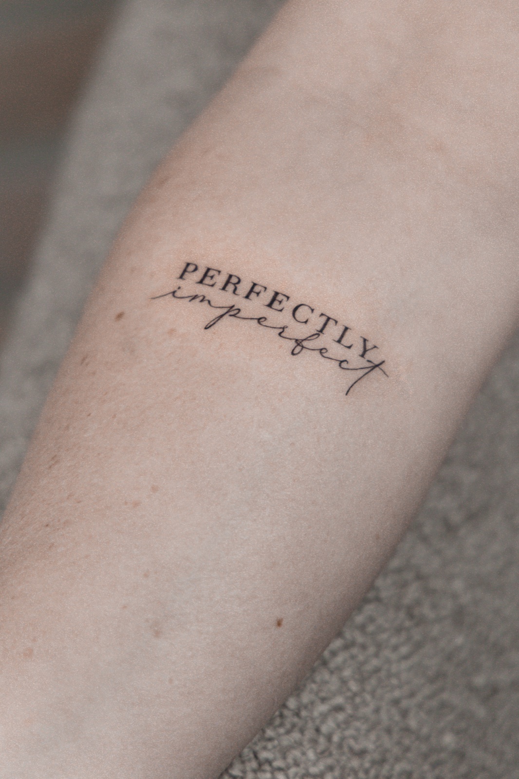 Fine line/lettering tattoo uit mijn portfolio